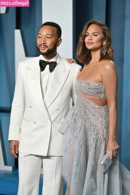 Chrissy Teigen [ chrissy-teigen ] - Did you miss my pussy and my asshole
