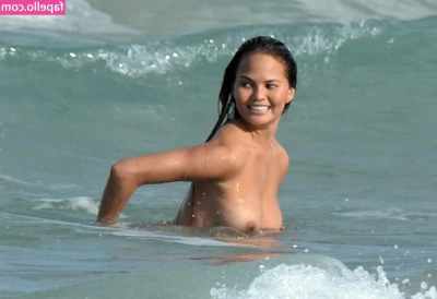 Chrissy Teigen [ chrissy-teigen ] - Mmmmkay  I am getting ready for the last episode of Season 1  Simply