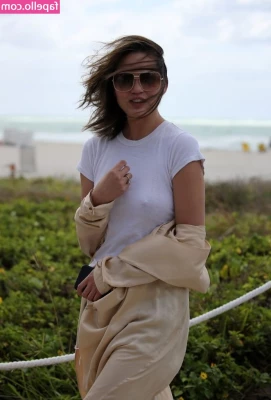 Chrissy Teigen [ chrissy-teigen ] - Send a $50 tip and let me tell you all the ways I’d pleasure your