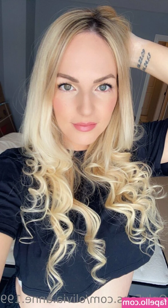 Olivia Anne 1990 [ olivia-anne-1990 ] - Mas contenido Hallowen