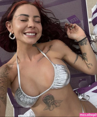 Candis Hertz [ candis-hertz ] - Hope y all are having a good night