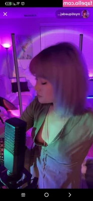 Mystiquede - Some pussy pics from the front,back and bottom for you to keep! I