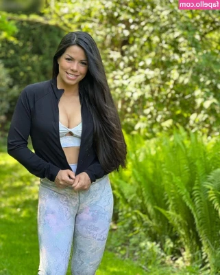 Fernanda Brandao [ fernanda-brandao ] - 扶奶奶