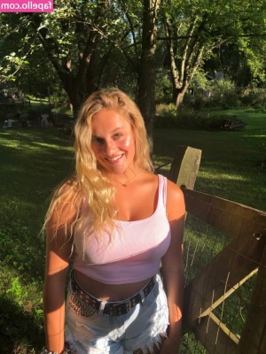 Gracie Diewald [ gracie-diewald ] - This is a great position  Now I have to decide if I want you to serve