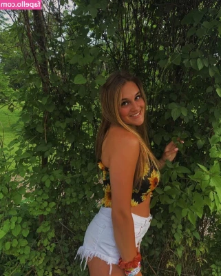 Gracie Diewald [ gracie-diewald ] - Juicy