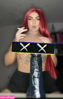 saffron_smokes [ saffron-smokes ] - I’m thicccc again.