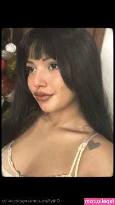 angelesavilez - Feeling playful. Wanna join me?