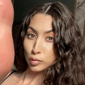 Nicholeivory