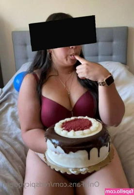 redspicyqueen - be tasting so good        Who wants to see me suck