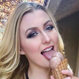 Alexa Grace