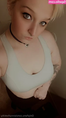 sinnythekitty - Porcellini prima di dormire vi faccio questo regalino💋 spero vi