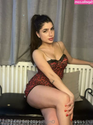 valentina.study [ valentina-study ] - Guys is it important for you to see my dick in photos and videos?