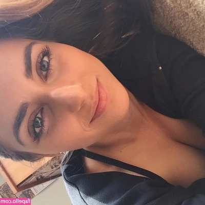 Emelia Hartford [ emelia-hartford ] - How BORED can one be