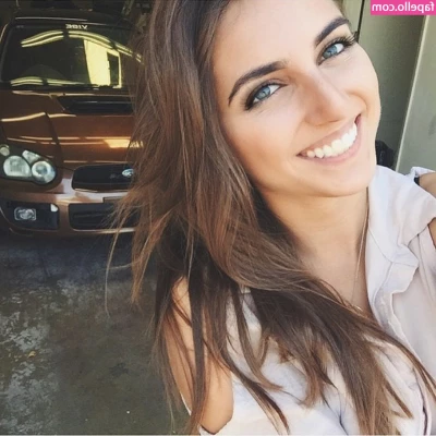 Emelia Hartford [ emelia-hartford ] - https onlyfans com 382373647 sweet_amberxx