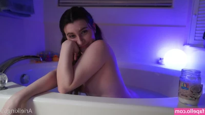 arielking69 - Watch Goddess Lilith and myself making these two foot subs kiss and