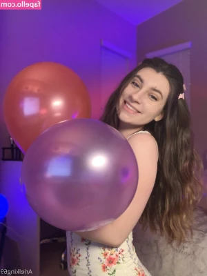 arielking69 - That Famous Hockey Snake In Yesterday’s Big Blue-Lipped BJ Vid 🐍