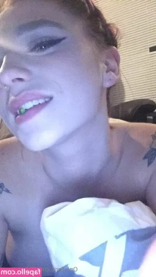 Chloee Mae [ chloee-mae-2 ] - Happy new year 😈😈 Hera is celebrating with a tit job, I love