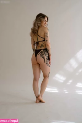Celine Chiara Schumer [ celine-chiara-schumer ] - Playing with my toy