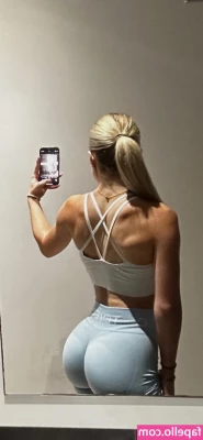 Isabelle [ isabelle-3 ] - I took one of the biggest Cocks ever while in the UK! It was just as