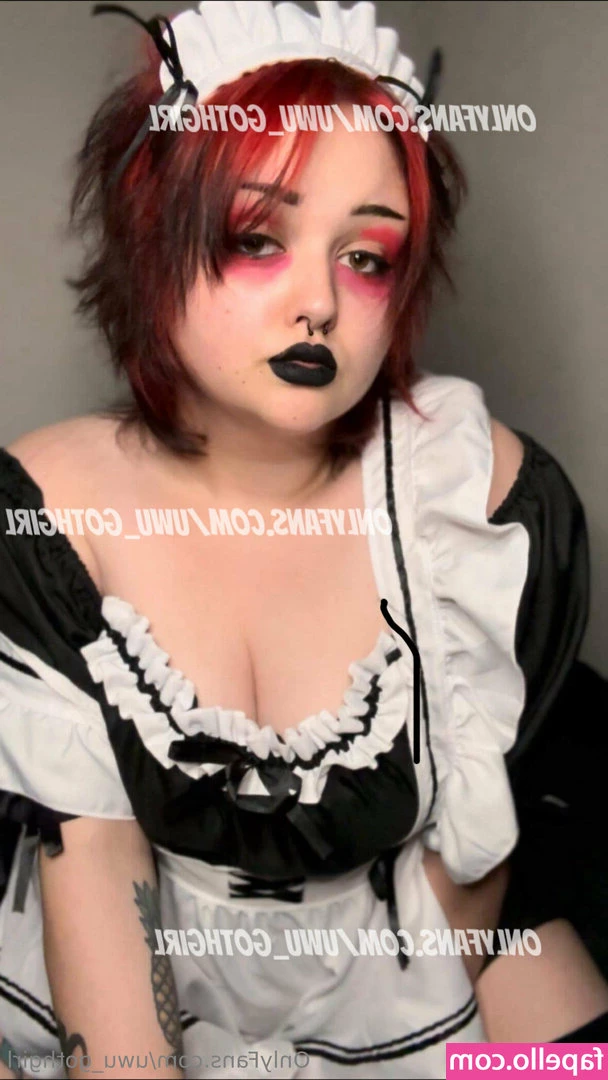 uwu_gothgirl [ uwu-gothgirl ] - Let's confess our sins to each other, babe. 💋