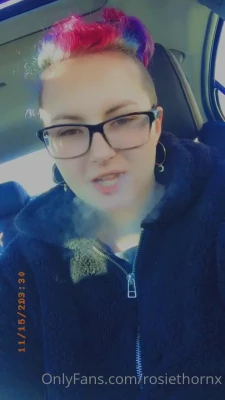 rosiethornx - Hi  I m   someone said you were looking for me