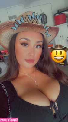 Chloe - That’s more like it!!! 😜