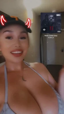 Chloe - Looking at you  eyes  sexyeyes