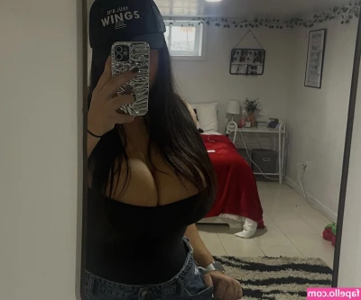 Chloe - tease😗🌸