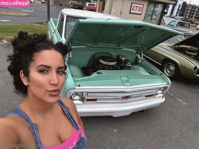 palosgarage - Looking lady like 💕