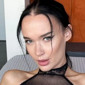 Viktoria Vares