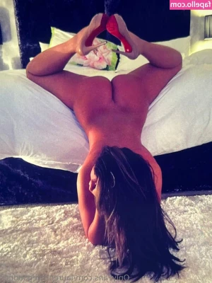 Lauren Goodger [ lauren-goodger ] - In my in-laws spare room