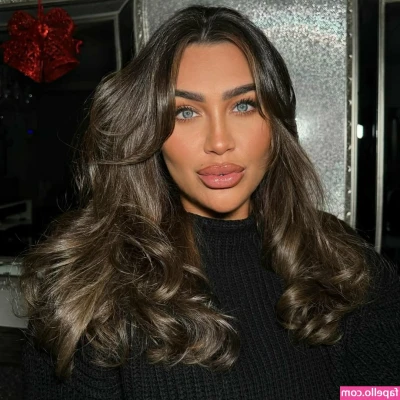 Lauren Goodger [ lauren-goodger ] - Swipe for more ! Sunday bum day 💦