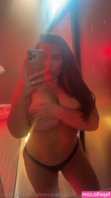 Lauren Goodger [ lauren-goodger ] - Sunday in bed! Domingo na cama!