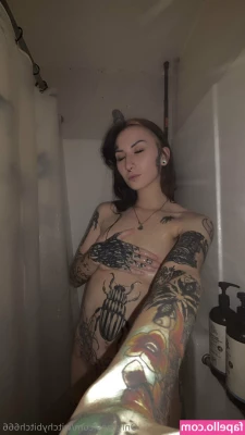 witchybitch666 - Wünsche euch einen geilen Tag