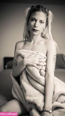 Voyeur Dolls [ voyeur-dolls ] - 🎬🍀🌈Having a great time with my friend
