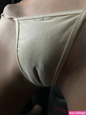 Voyeur Dolls [ voyeur-dolls ] - I made anal content the other day.. I never do this kind of content