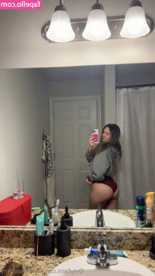 valenciastorm - I love when my ass is filled, my pussy pulses and creams as my tight