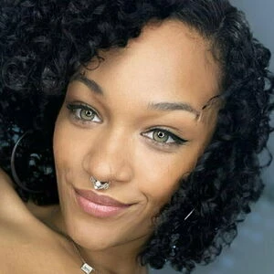CutieDaisyMay093