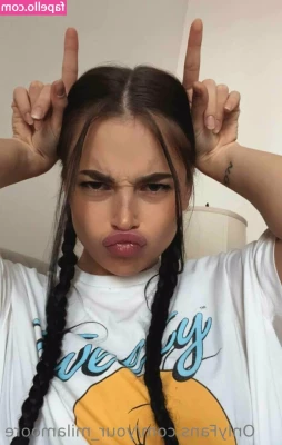 your_milamoore [ your-milamoore ] - I m in bed early like a good girl    Waiting for you to be a very bad