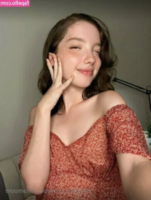 your_milamoore [ your-milamoore ] - Do you ever tire of looking at my tits? Cause I don't 😂