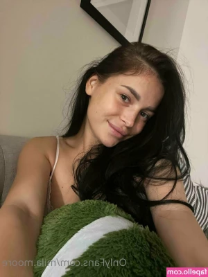 your_milamoore [ your-milamoore ] - It s been a while  Fresh out the shower  Watch me