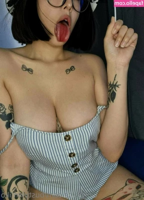 bustykimiko - you belong on your knees kissing my feet and worshipping me