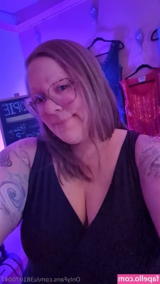 u381070047 - Who s trying to get some exclusive pics videos  On sale 1 for  5 or 2