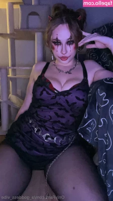 a_goddess_vibe [ a-goddess-vibe ] - My mouth s ready  Are you