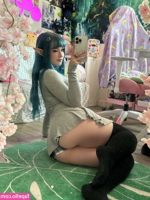 shaekitty [ shaekitty-6 ] - This looks like the start to a porno 😏🤩Daddy made me food to