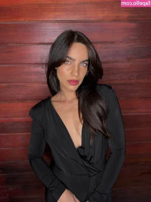 Maria Gabriela De Faria [ maria-gabriela-de-faria ] - Come shove your face in this 🥵
