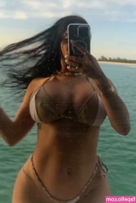 Maday Castellano [ maday-castellano ] - Felt cute today?! Fuck me in the car?