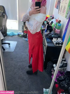 foxy_femboyyy [ foxy-femboyyy ] - Honestly missing California so much lately, the photos were always