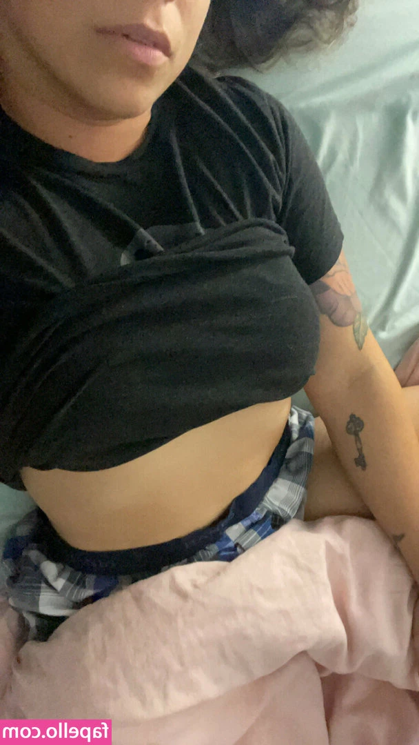 ellieblovesyou - Natale è finito  Ma non per il mio smalto   Non lo so  mi sembra
