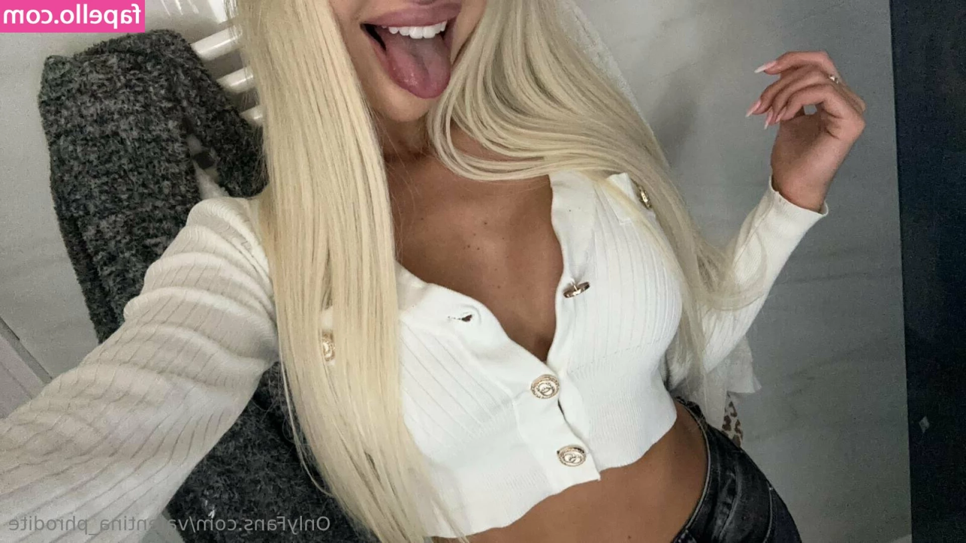 valentina_phrodite [ valentina-phrodite ] - I missed hump day